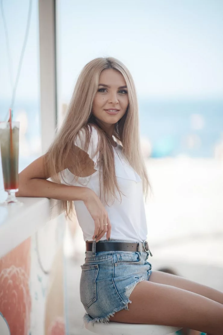 Teen Escortes - Gallery image 2